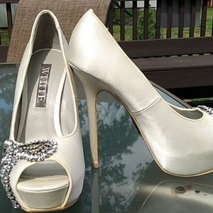 Vera Wang Platform Heels
